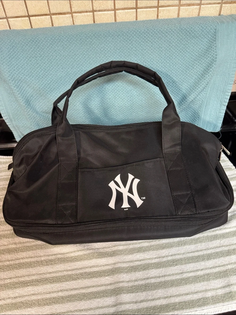 NY Logo Black Potluck Casserole Tote